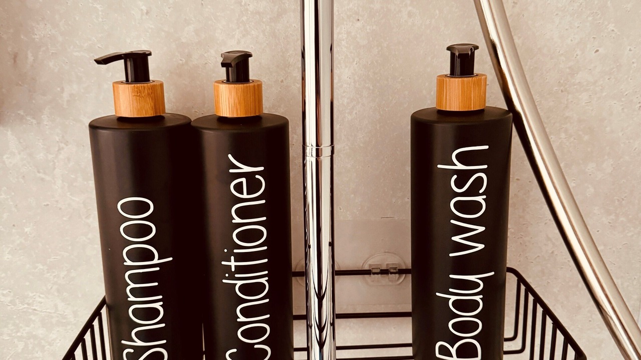 Photo of Bedroom in Helford Passage