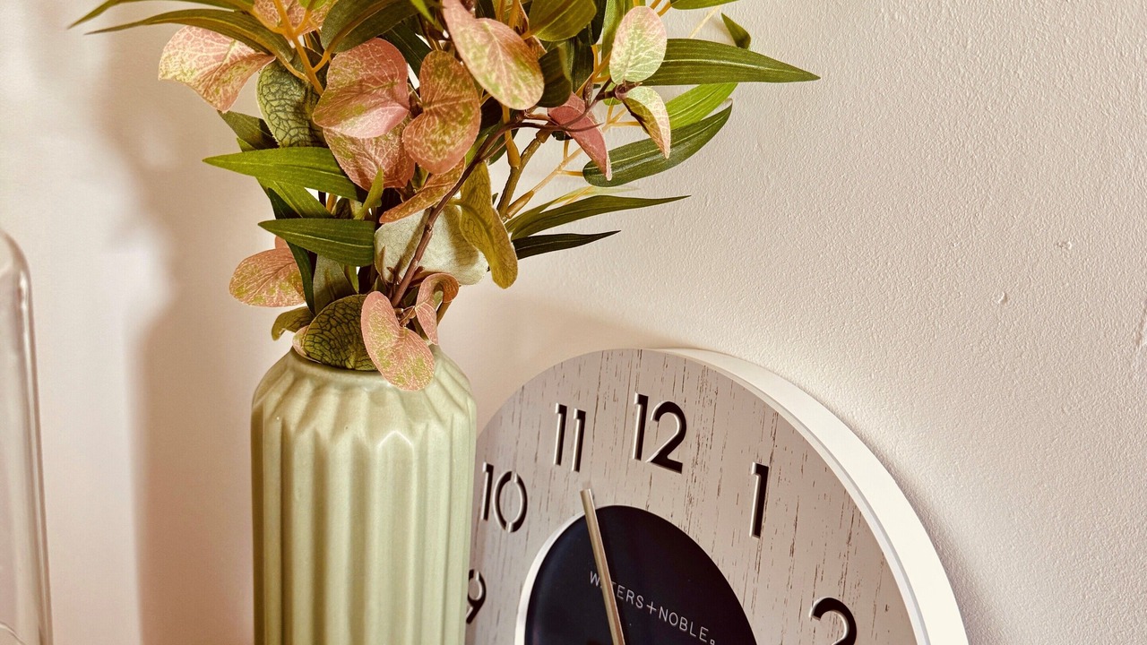 Photo of Bedroom in Helford Passage