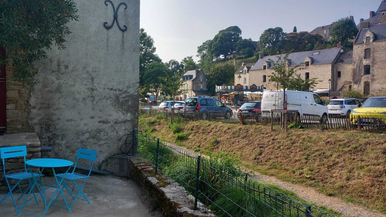Photo of Outdoor in Ferel