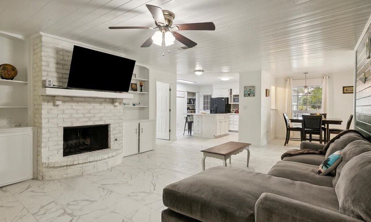 Photo of Livingroom in Groves