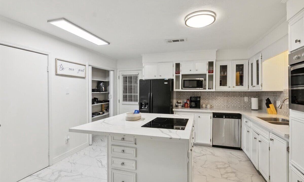 Photo of Kitchen in Groves