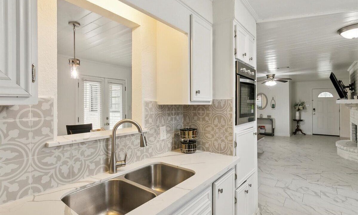 Photo of Kitchen in Groves