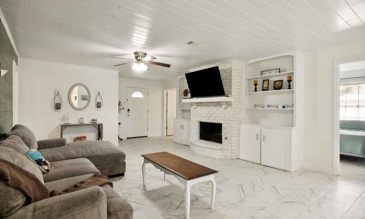 Photo of Livingroom in Groves