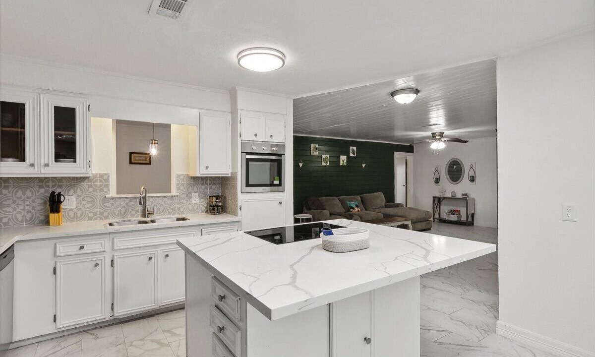 Photo of Kitchen in Groves