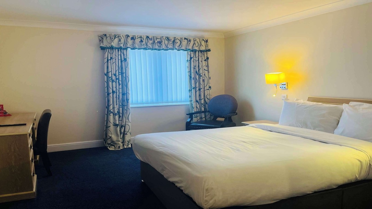 Photo of Bedroom in Calcot