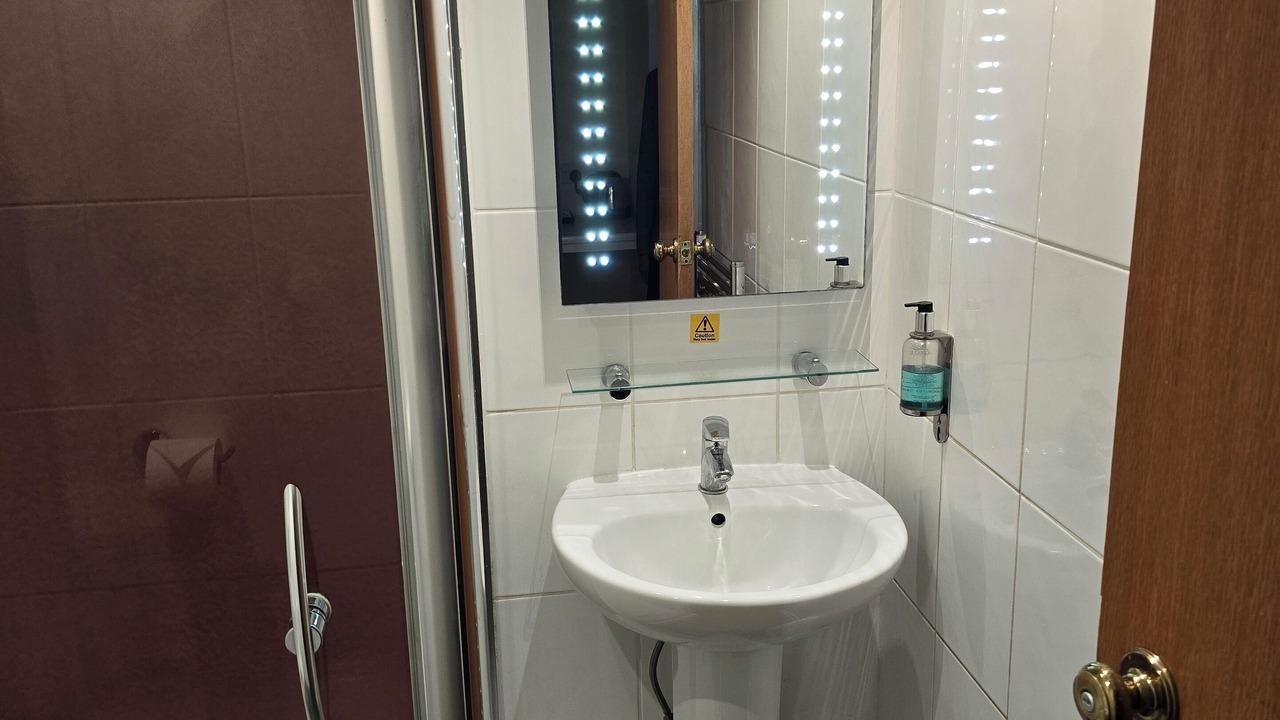 Photo of Others in Calcot