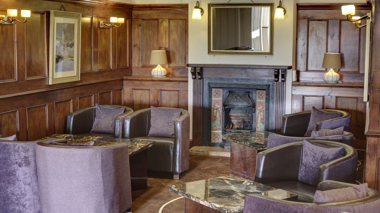 Photo of Others in Calcot