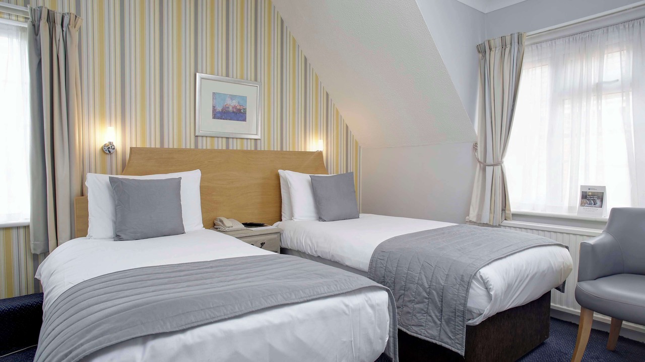 Photo of Others in Calcot