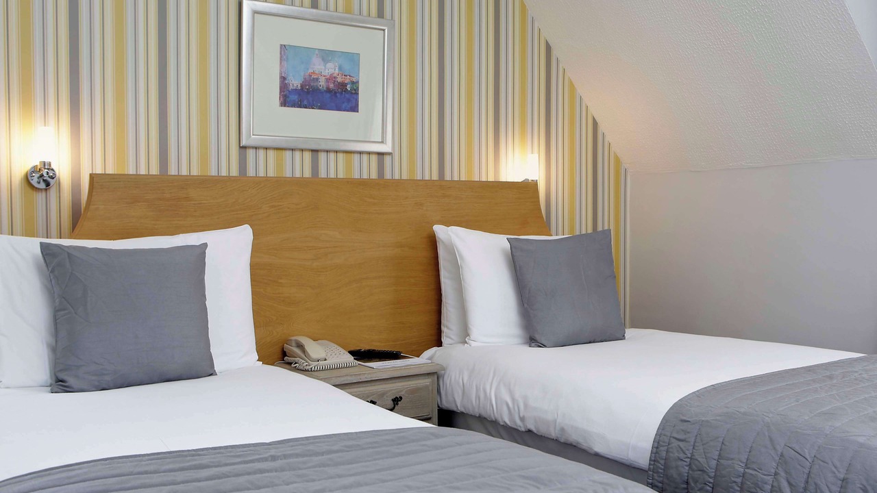 Photo of Others in Calcot