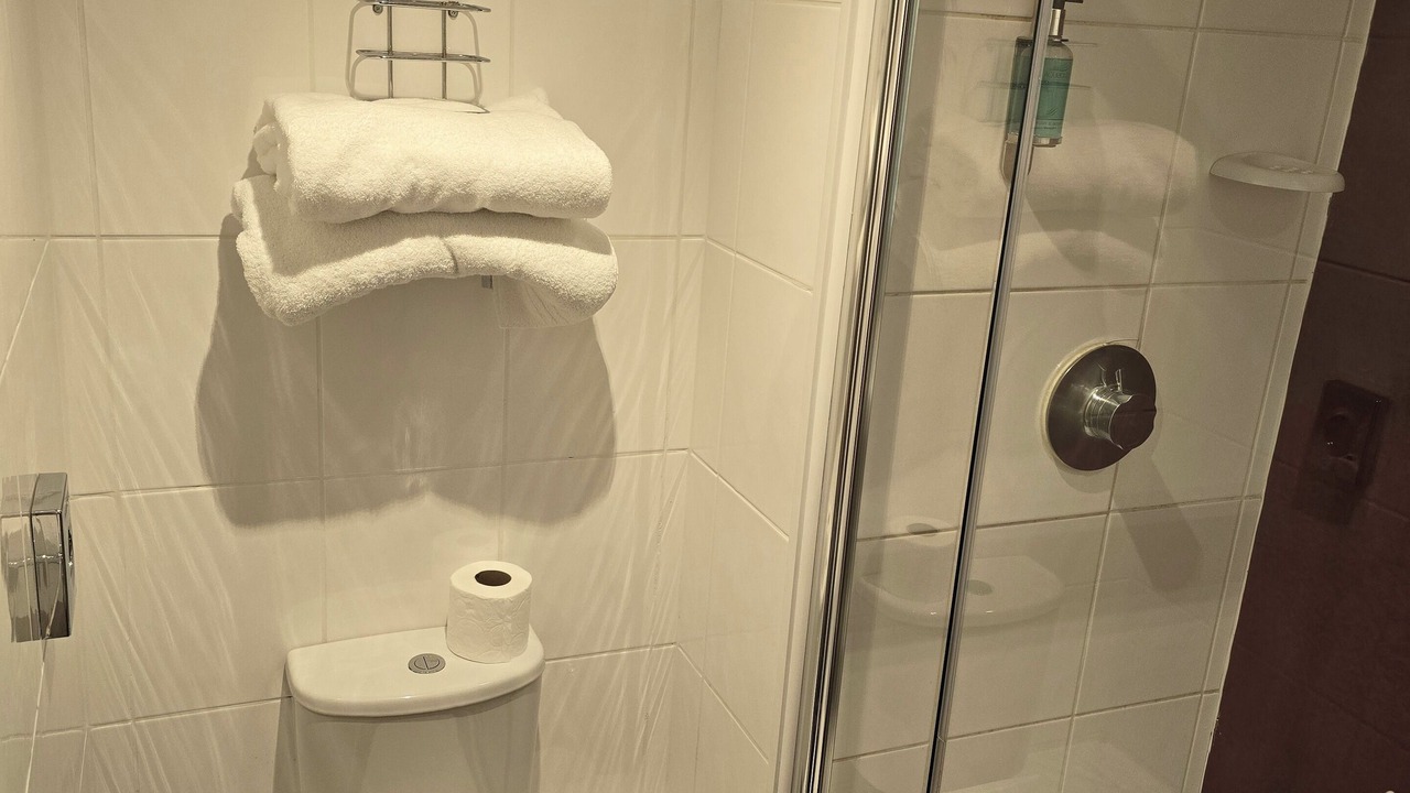 Photo of Others in Calcot