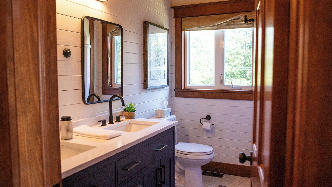 Photo of Bathroom in Broad Cove