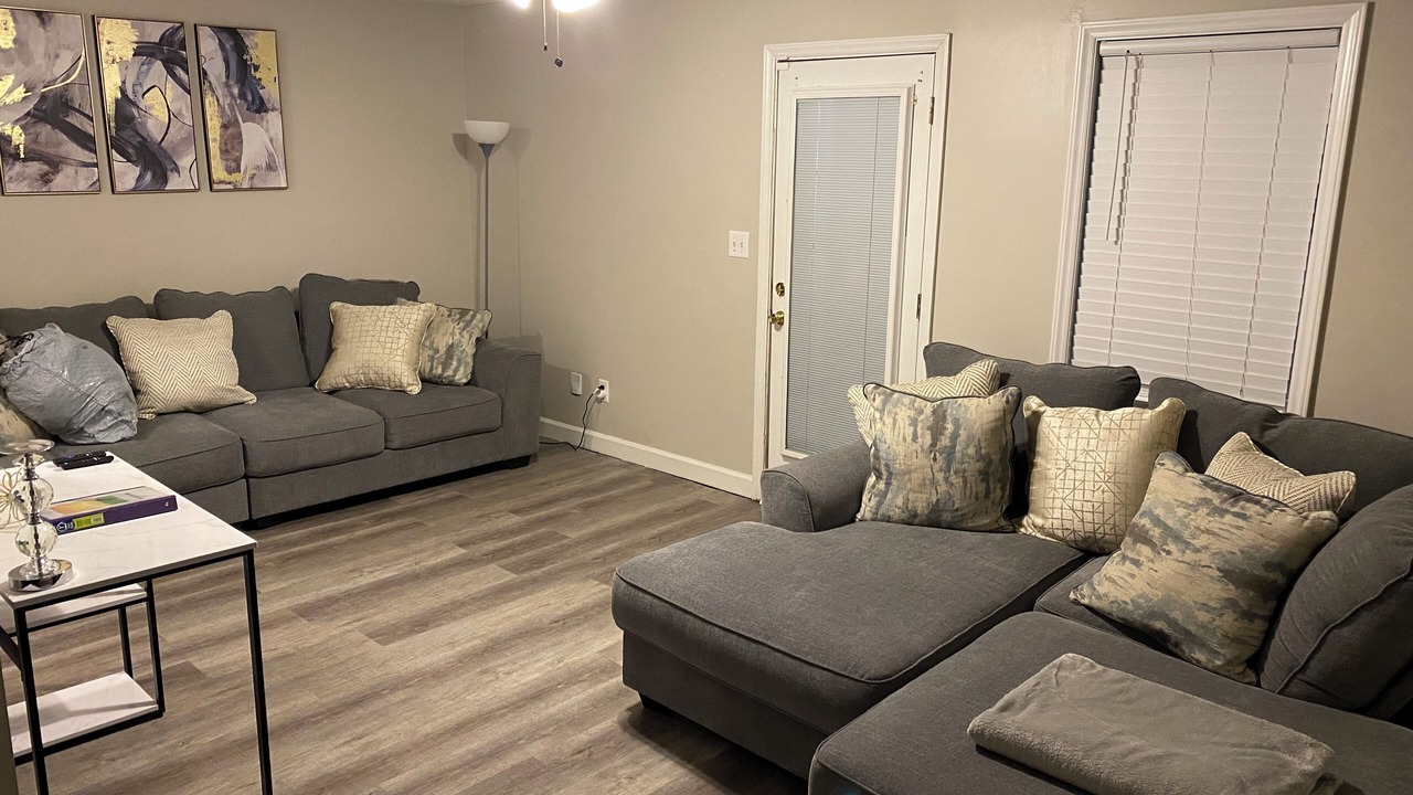Photo of Livingroom in Southeast Raleigh