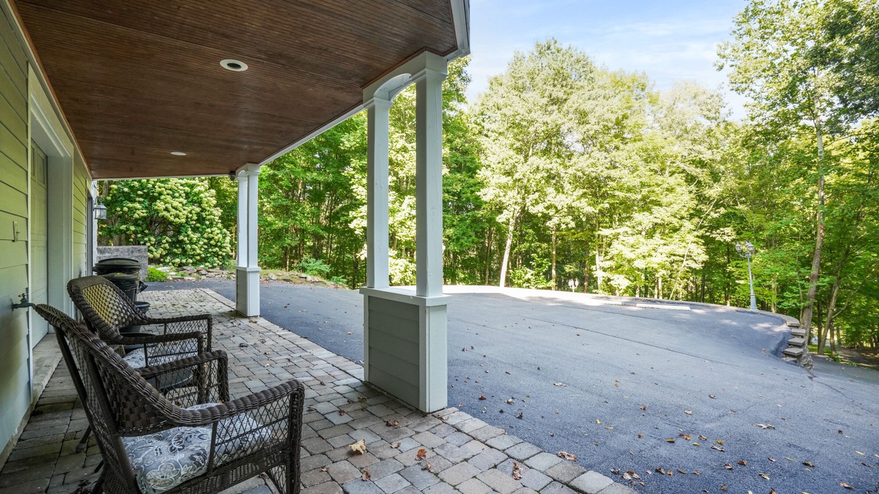 Photo of Patio Balcony in Laurelville