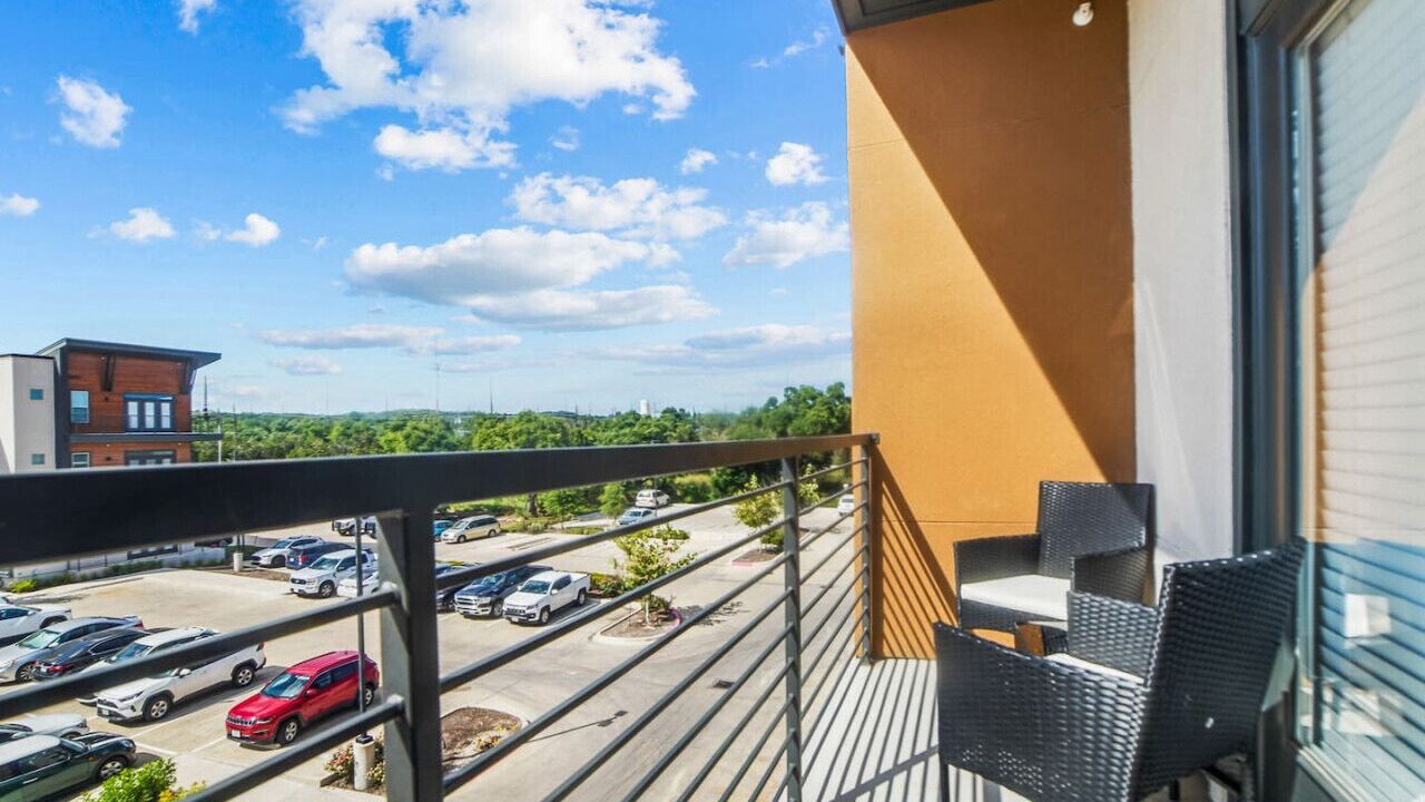 Photo of Outdoor in West Oak Hill