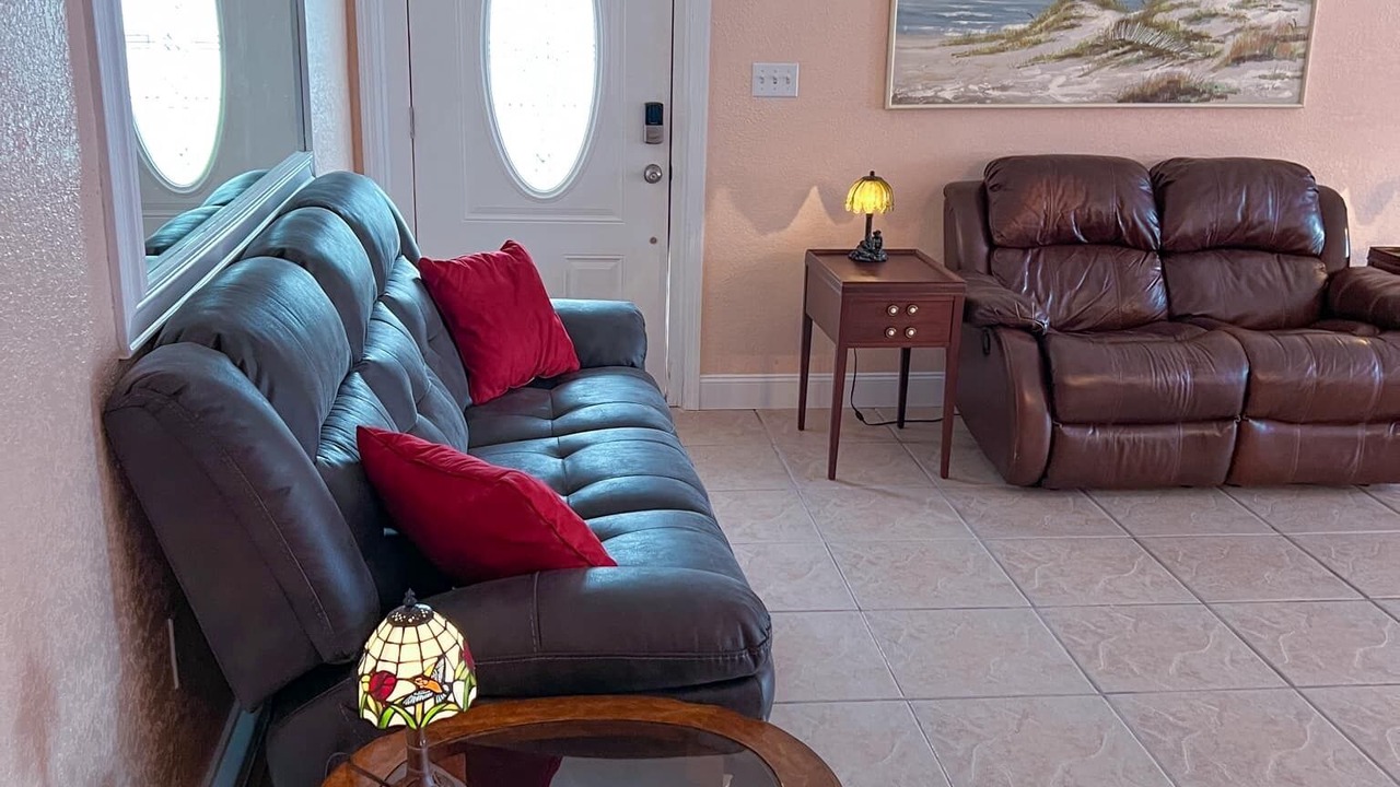 Photo of Livingroom in Weeki Wachee Gardens