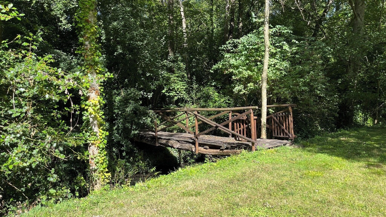 Photo of Outdoor in Saint-Ouen-les-Vignes