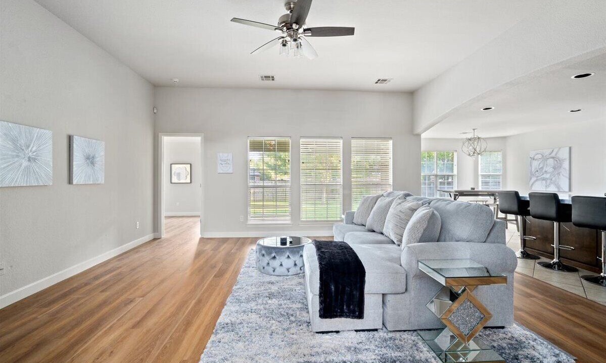 Photo of Livingroom in Bixby