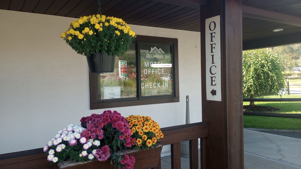 Photo of Others in Hancock