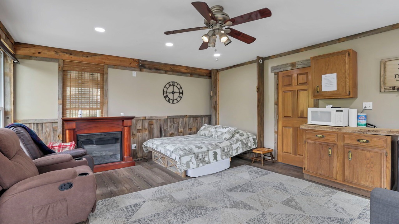 Photo of Others in East Fultonham