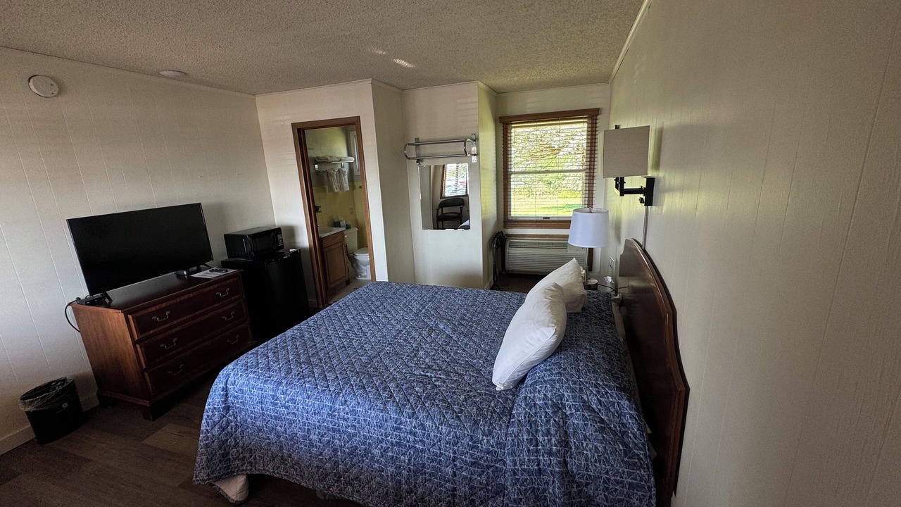 Photo of Bedroom in Galena