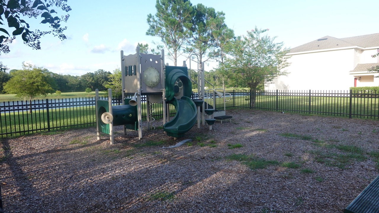 Photo of Outdoor in Trafalgar Village