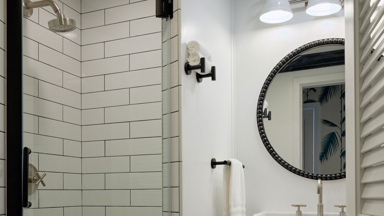 Photo of Bathroom in Wailuku