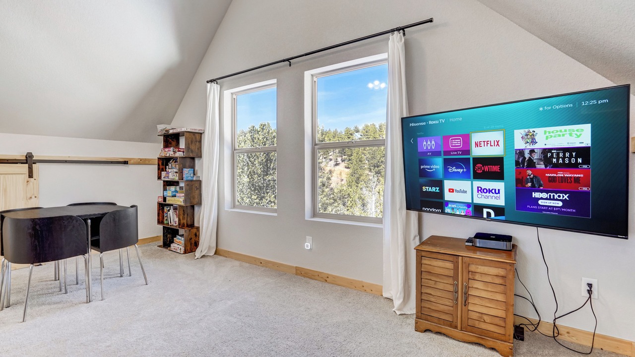 Photo of Livingroom in Rainbow Valley
