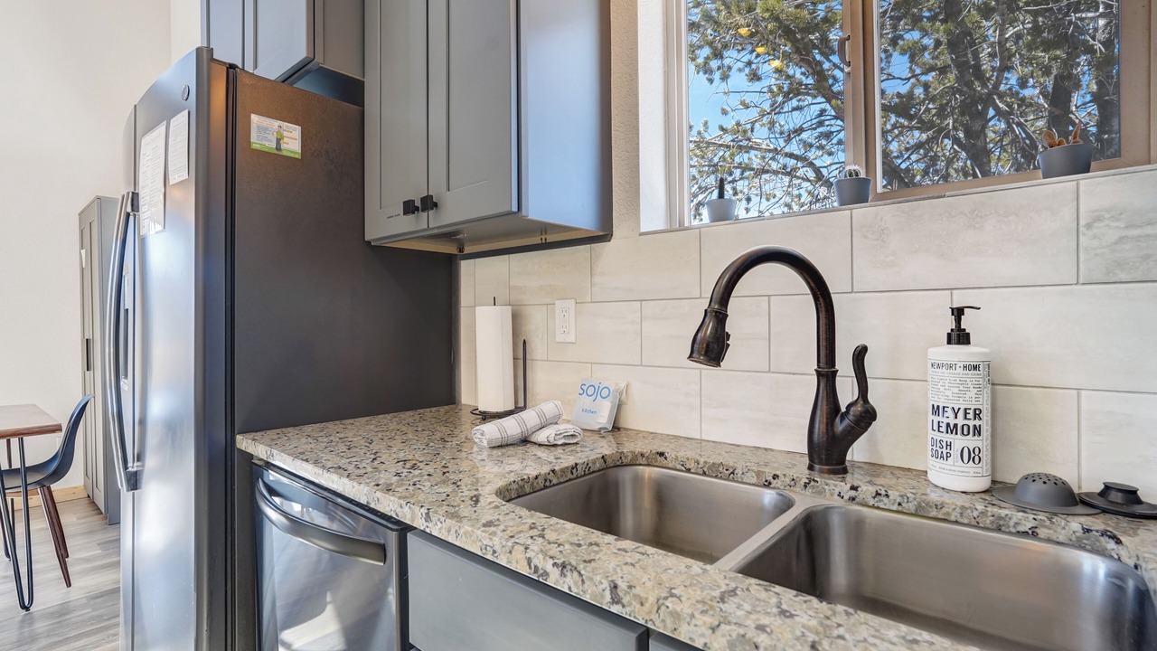 Photo of Kitchen in Rainbow Valley