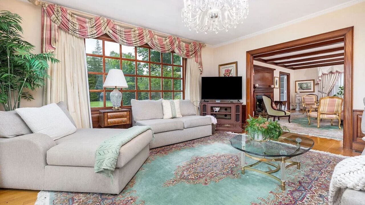 Photo of Livingroom in Suffield