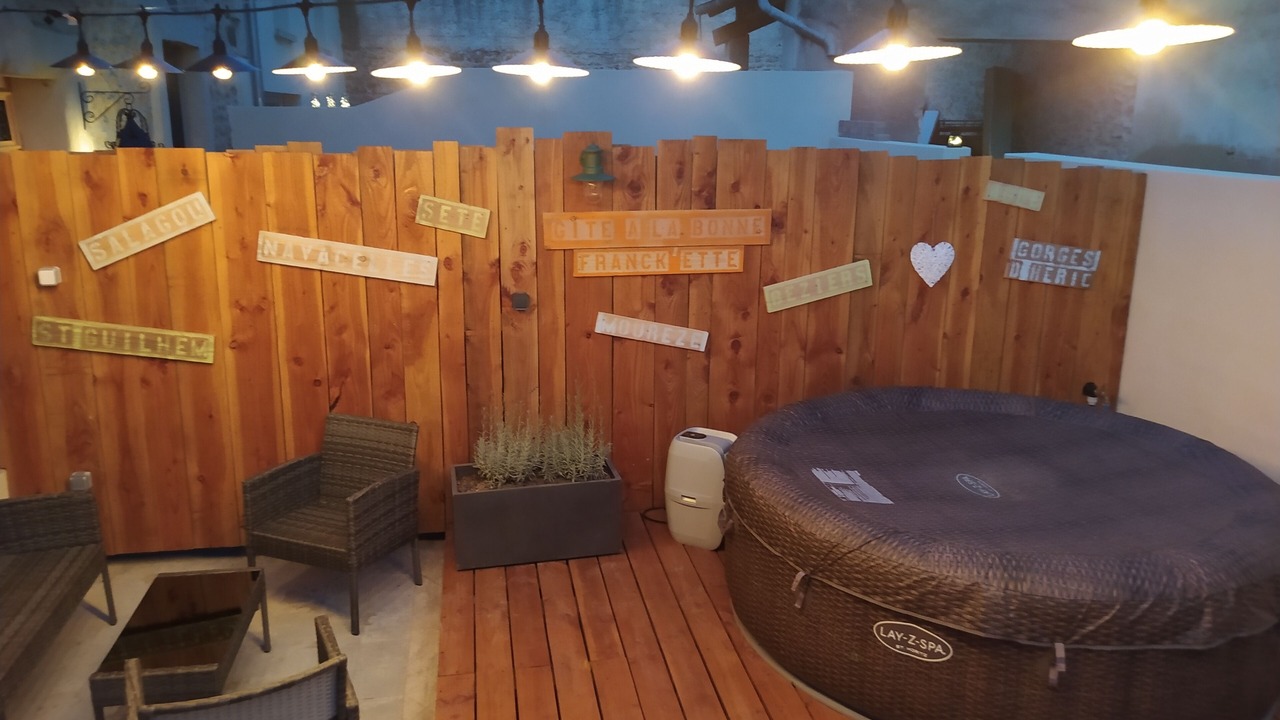 Photo of Outdoor in Aspiran