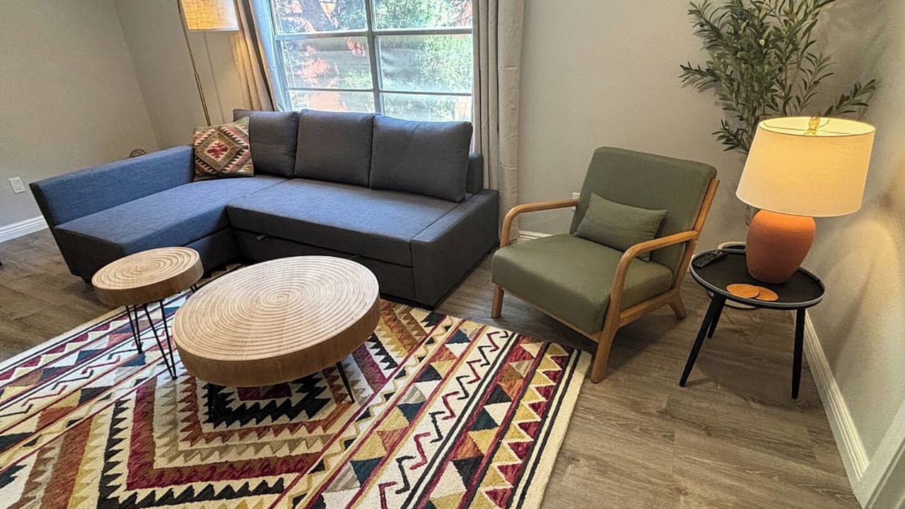Photo of Livingroom in Victory Hills