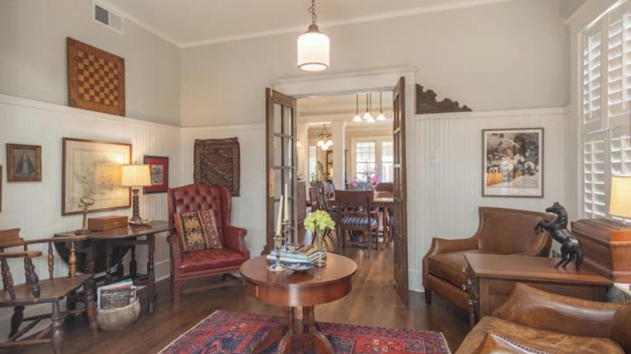 Photo of Livingroom in Central Gardens
