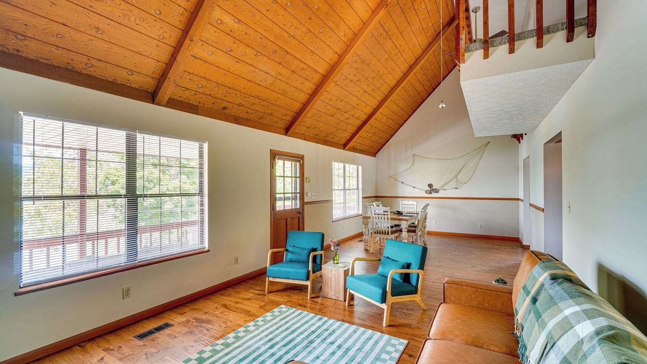 Photo of Livingroom in Spring City