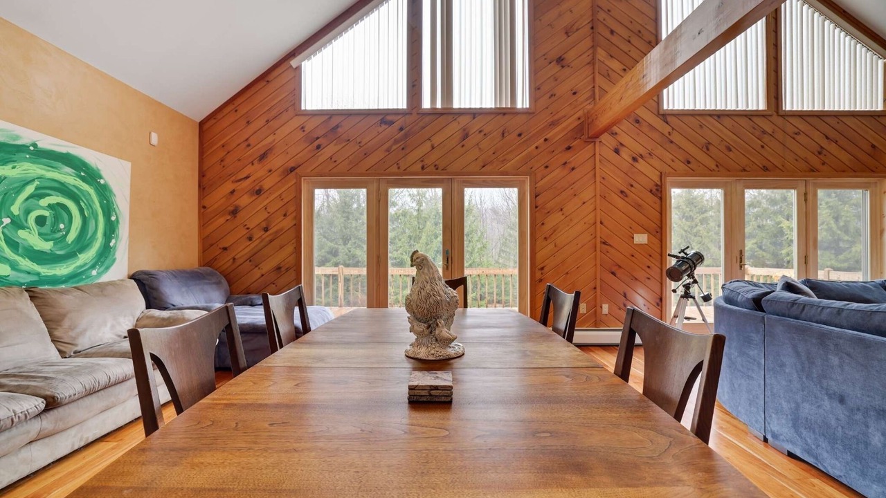 Photo of Others in Canadensis