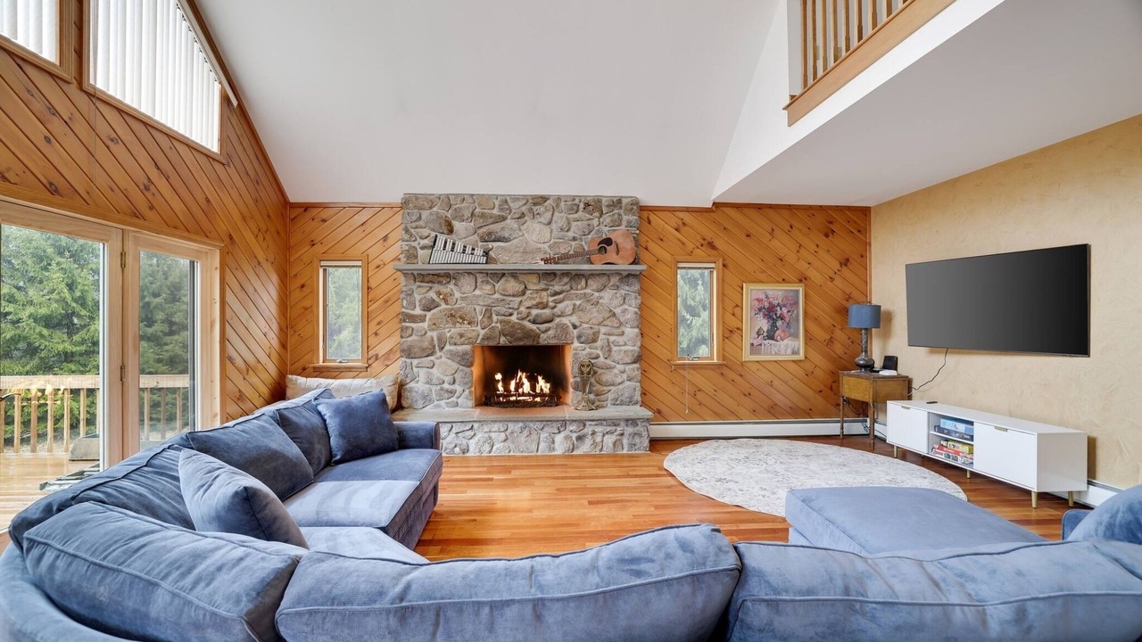 Photo of Livingroom in Canadensis