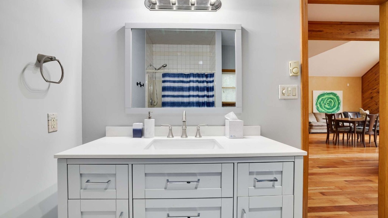 Photo of Others in Canadensis