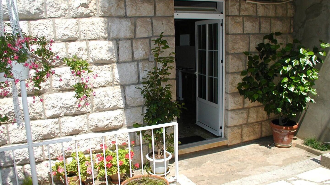 Photo of Patio Balcony in Gornji Kono