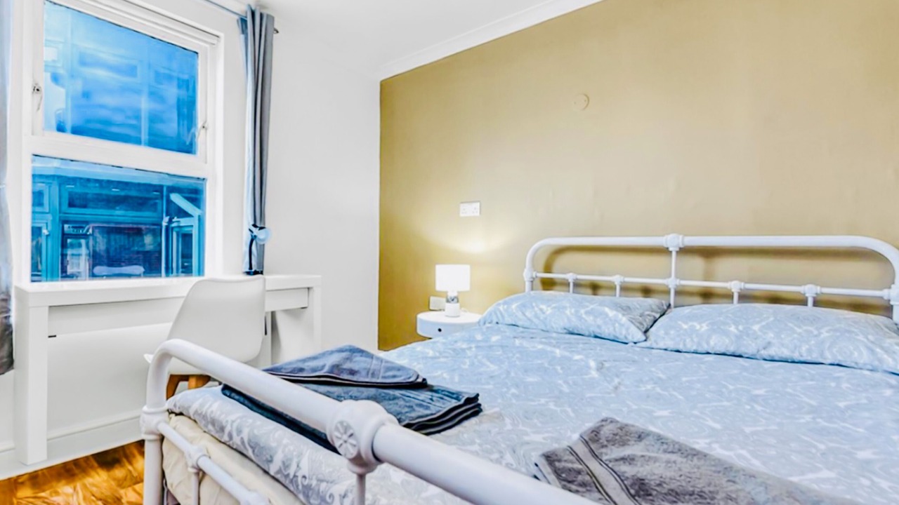 Photo of Others in Surrey Docks