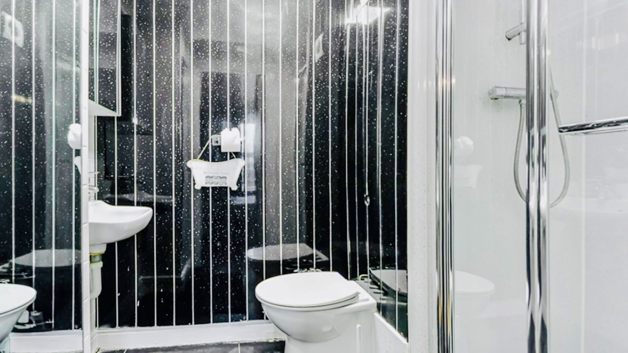 Photo of Others in Surrey Docks