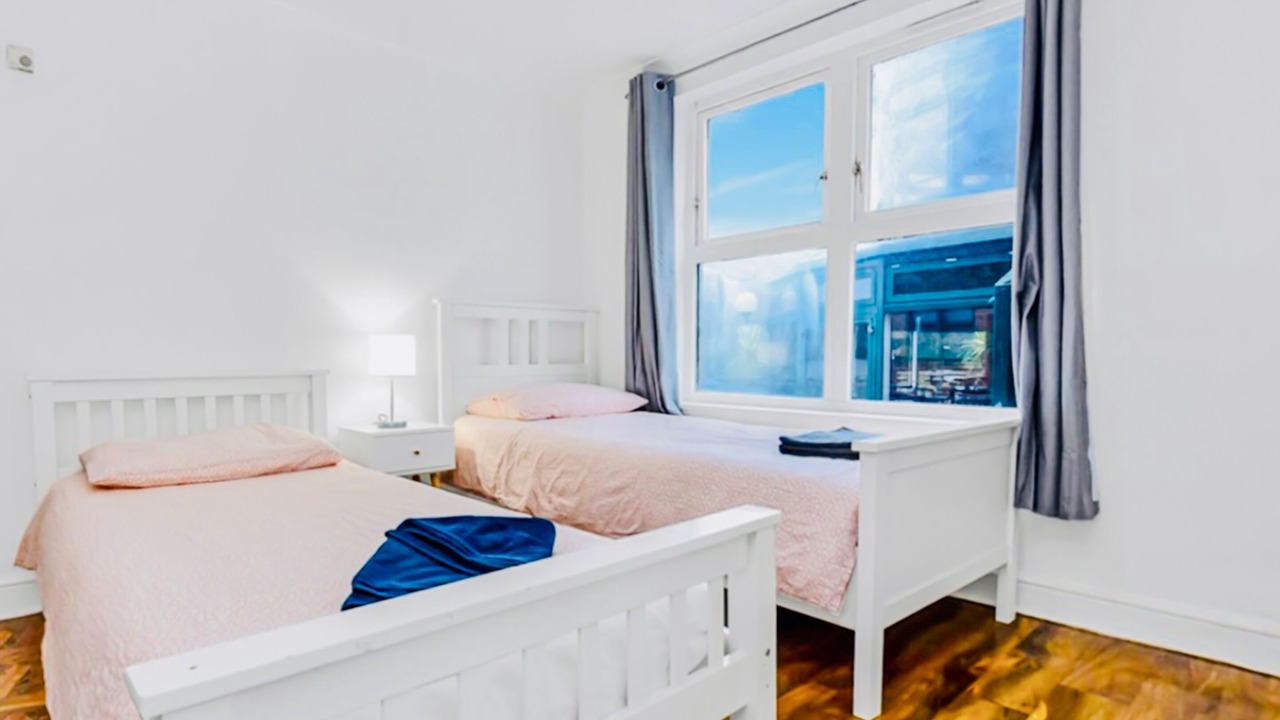 Photo of Others in Surrey Docks