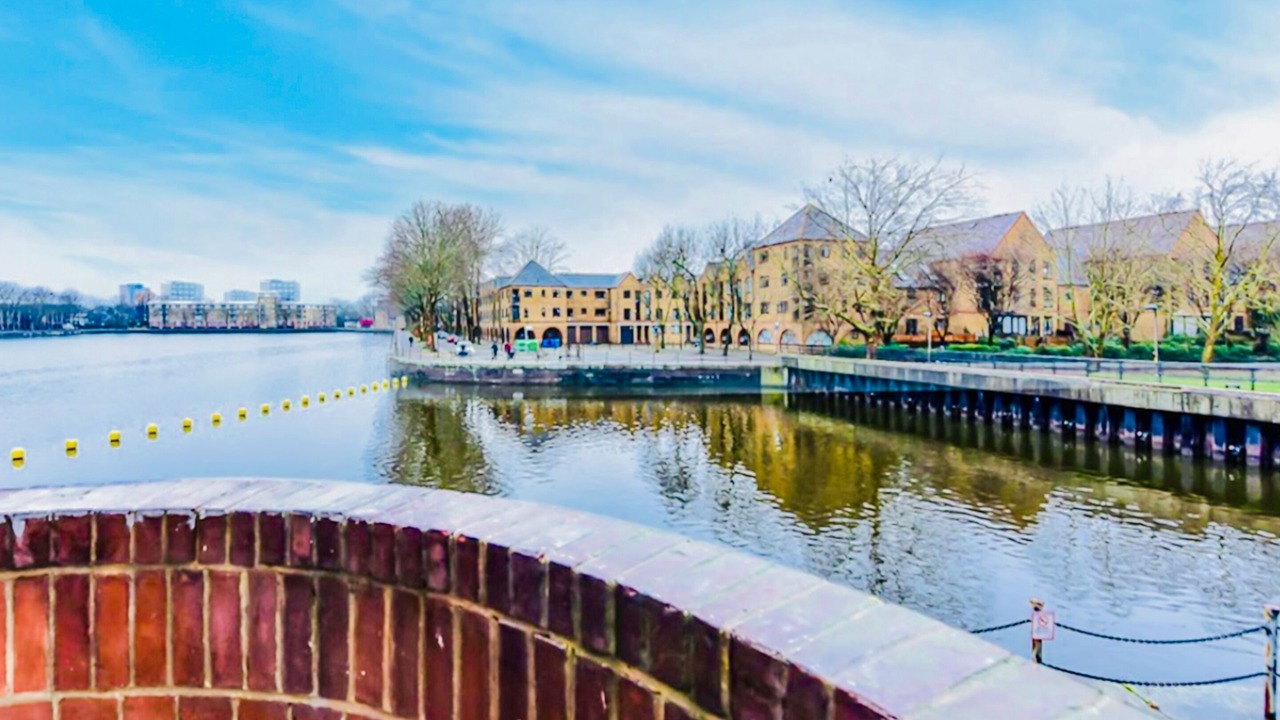 Photo of Others in Surrey Docks