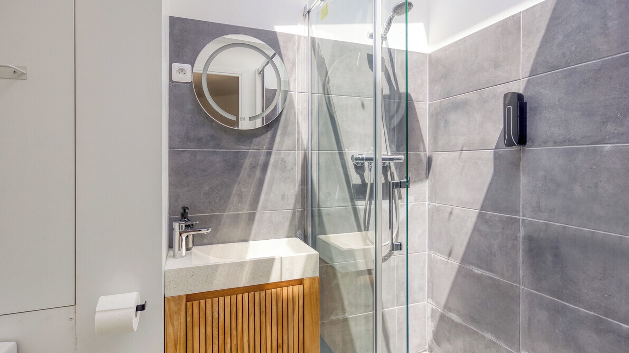 Photo of Others in Palaiseau