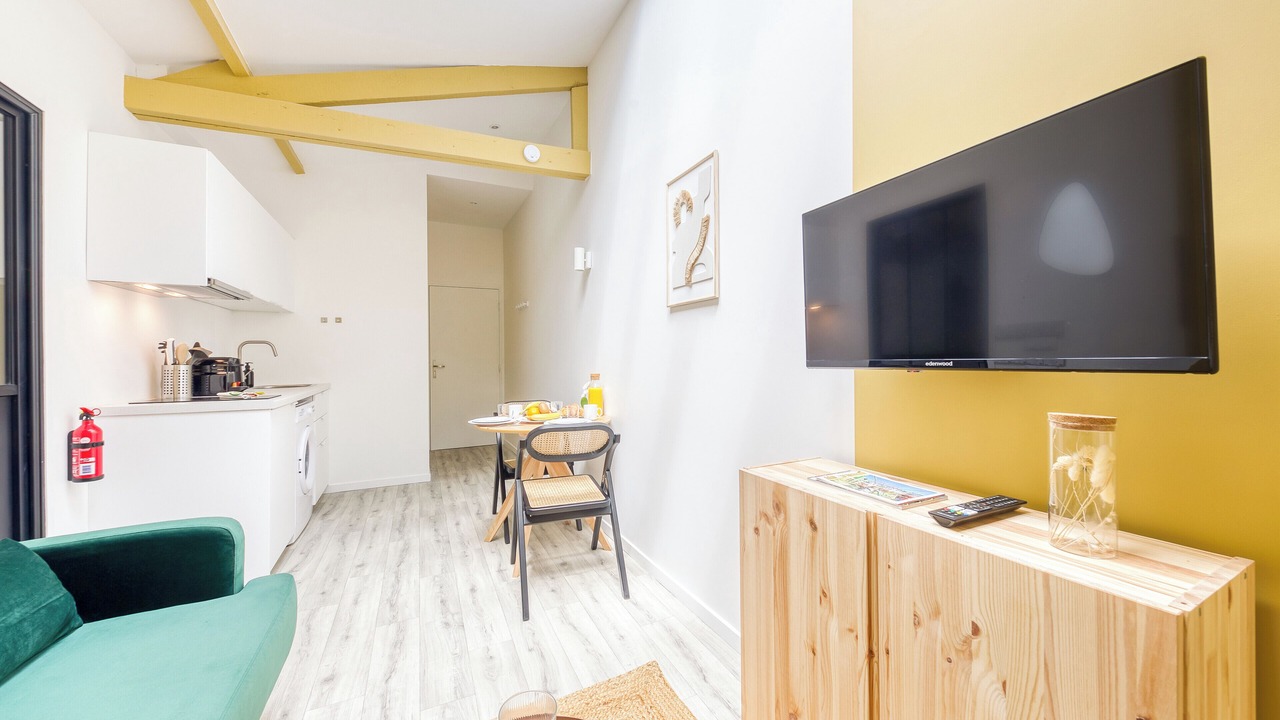 Photo of Others in Palaiseau