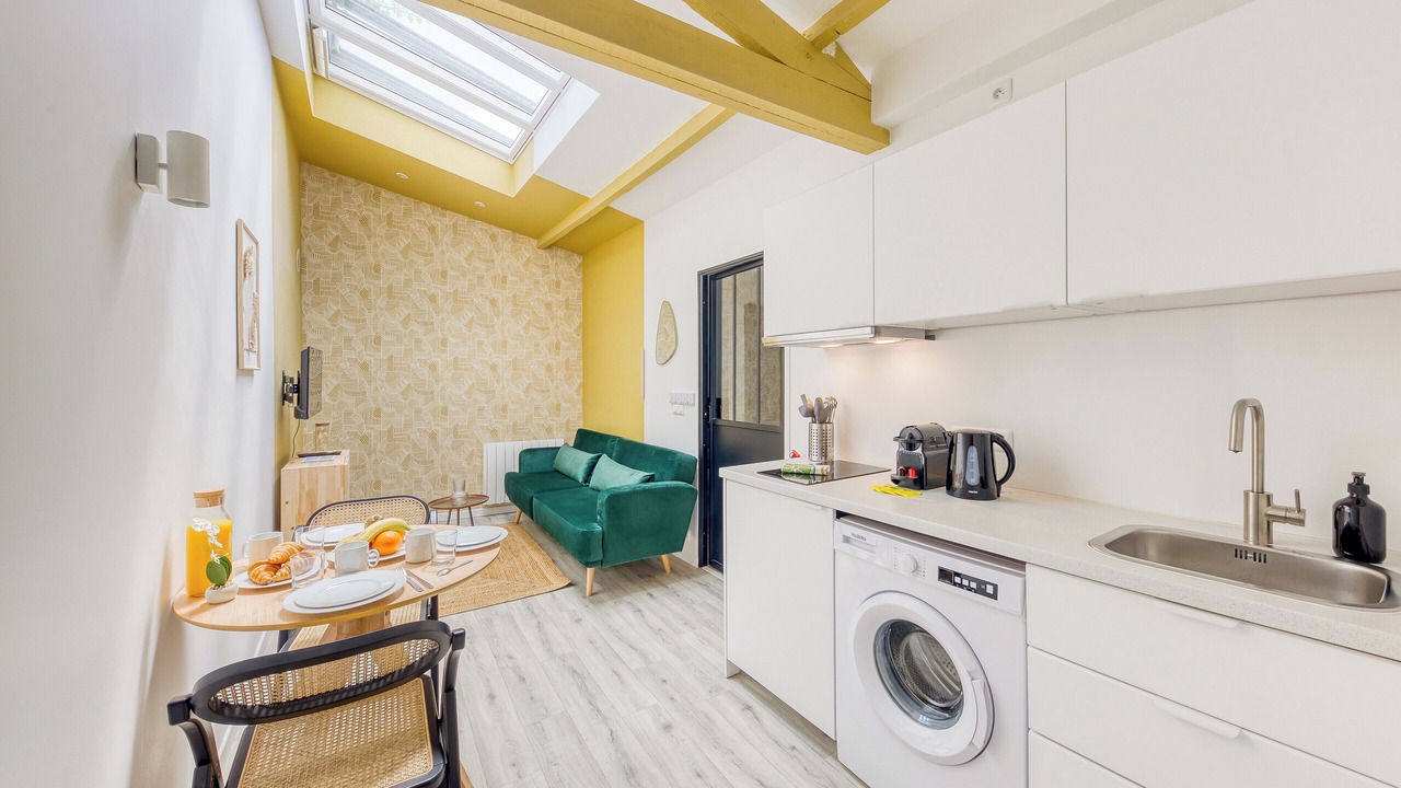 Photo of Others in Palaiseau