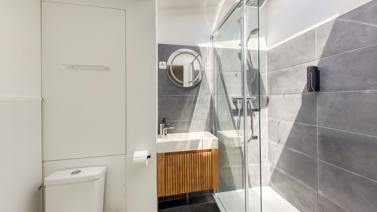 Photo of Others in Palaiseau