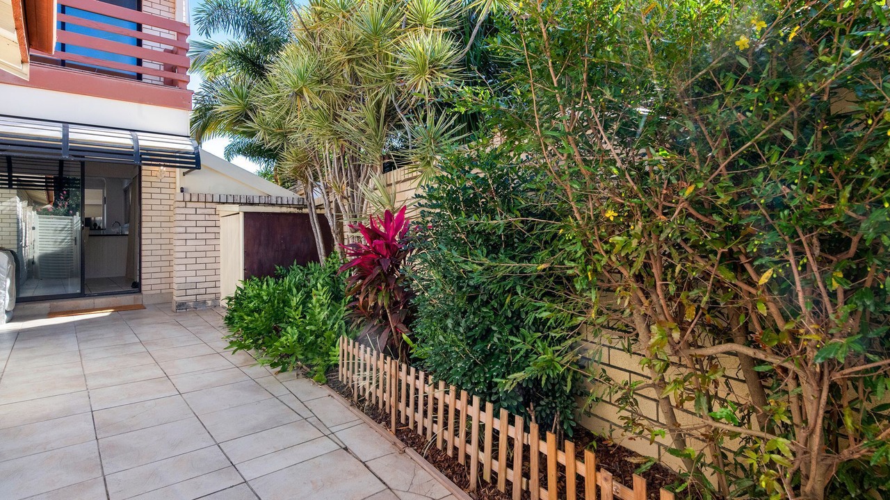 Photo of Outdoor in Mermaid Waters