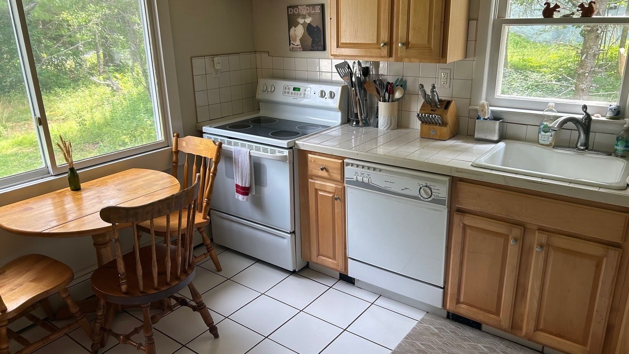 Photo of Kitchen in Maplecrest