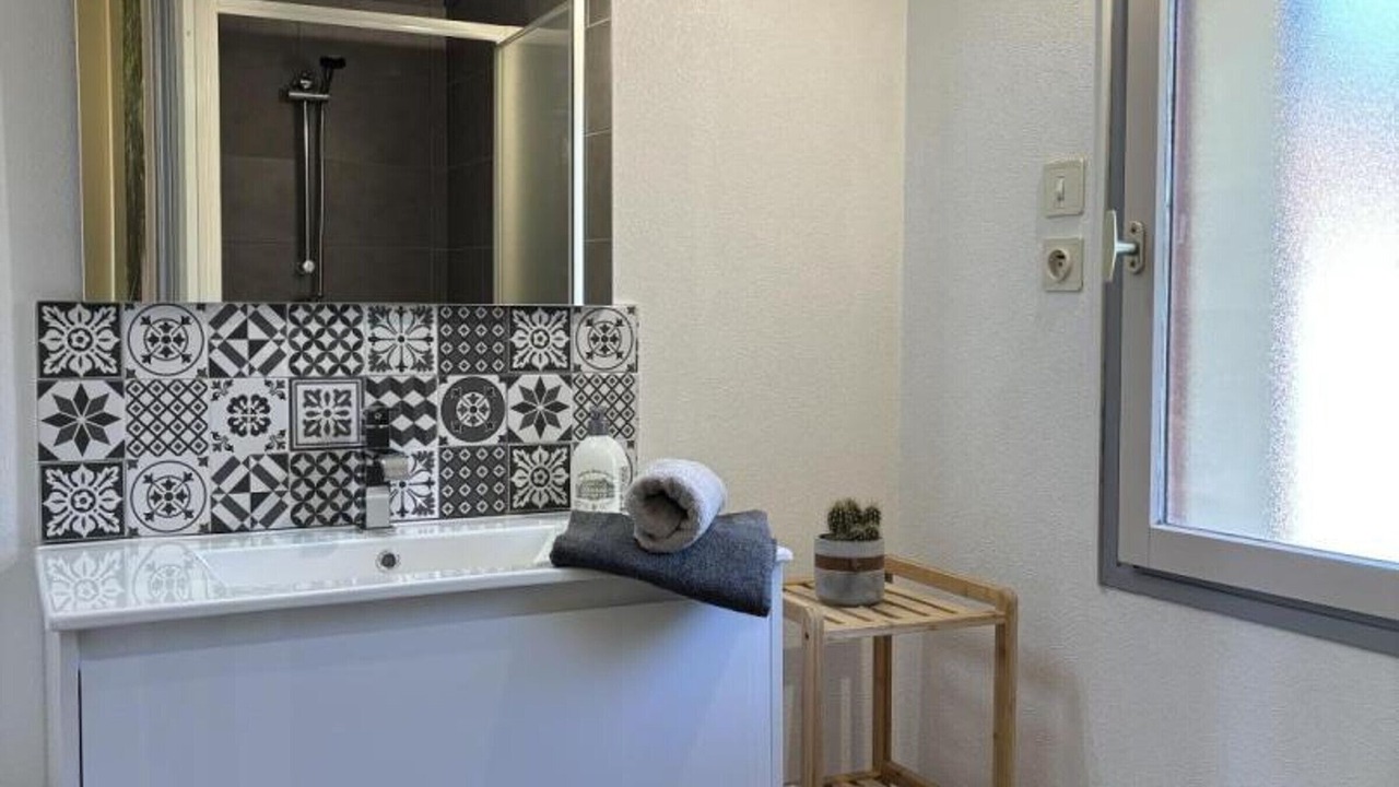 Photo of Others in Diou