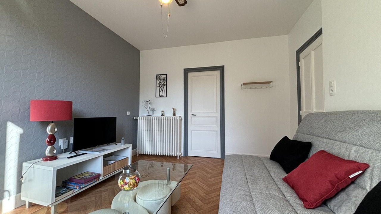 Photo of Others in Diou