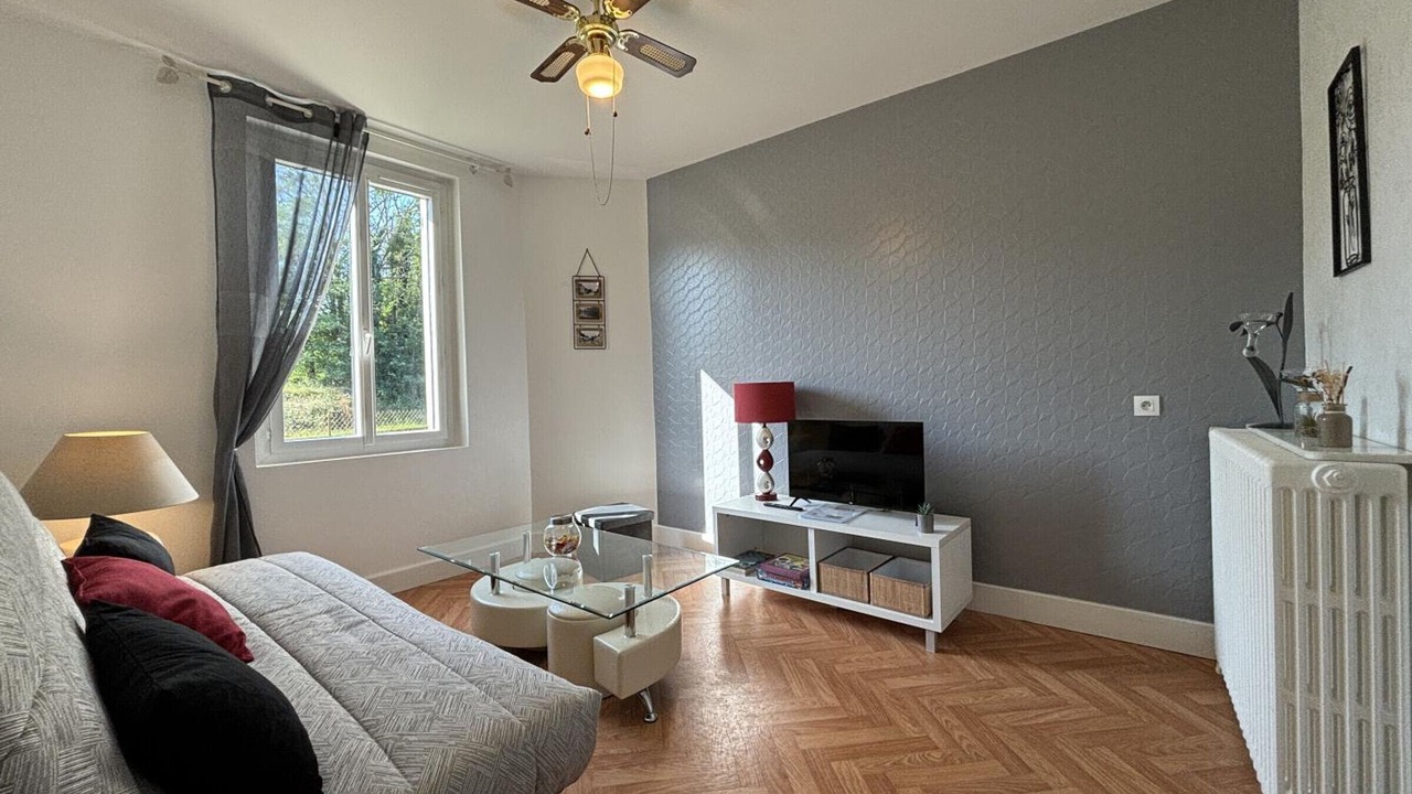 Photo of Others in Diou